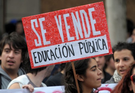 La educacion no se vende!